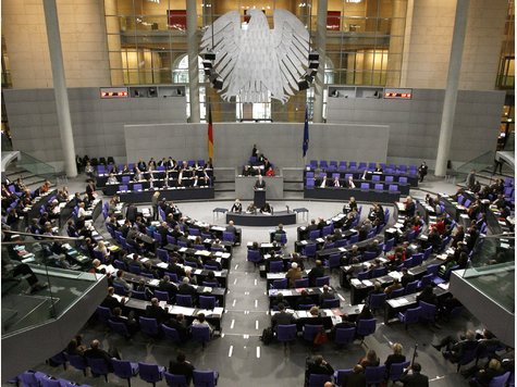 Rettungspaket für Finanzbranche im Bundestag