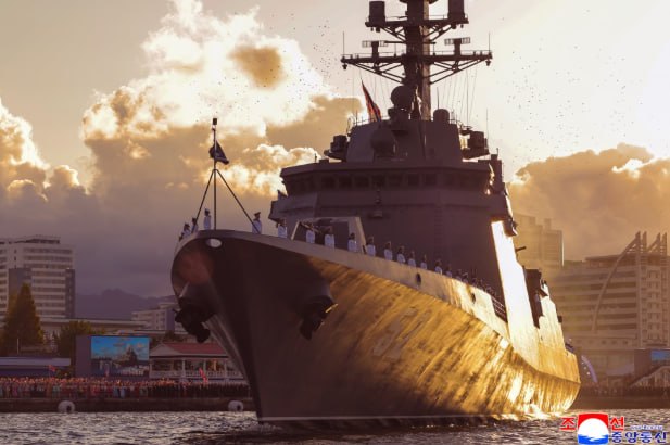 🔥 BREAKING: KIM JONG UN COMMISSIONS 5,000-TON DESTROYER “KANG KON” INTO NORTH KOREA’S NUCLEAR RESPONSE SYSTEM – “ANNIHILATING RETALIATORY STRIKES” IF ORDERED